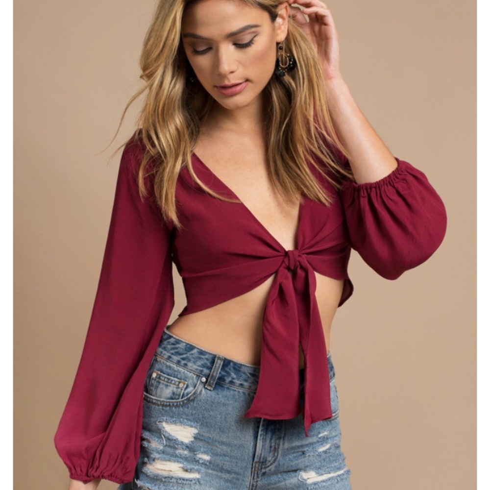 Tobi front tie maroon crop top